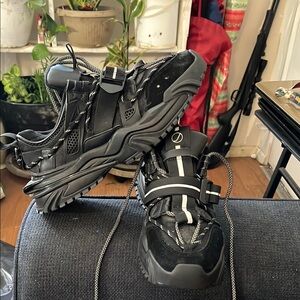 Black and Gray Chunky Sneakers Javi Hype